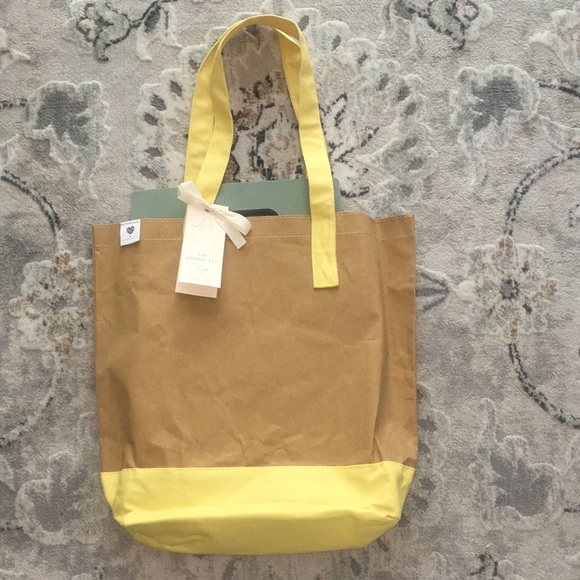 Heartfelt by Anthropologie GardenTote and Kneeling Pad Gift Set - Picture 3 of 7